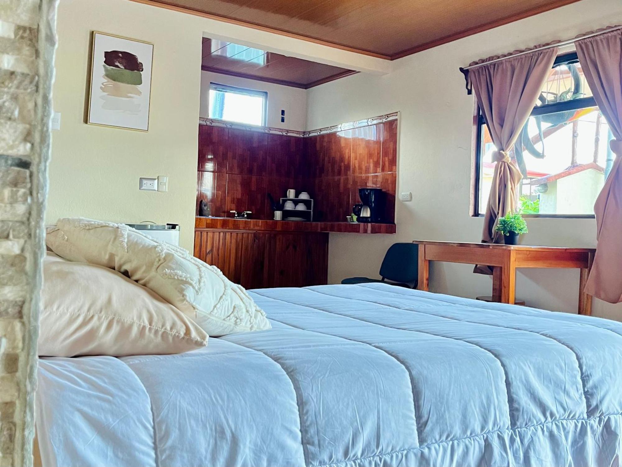 Los Tucanes Lodging El Castillo Екстер'єр фото