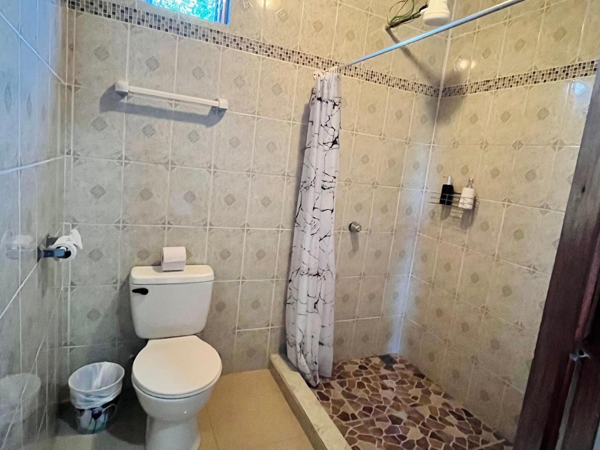 Los Tucanes Lodging El Castillo Екстер'єр фото